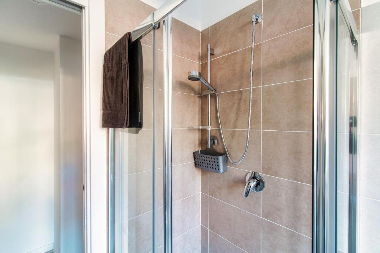S.M. Downtown Cernobbio Apartment Buitenkant foto